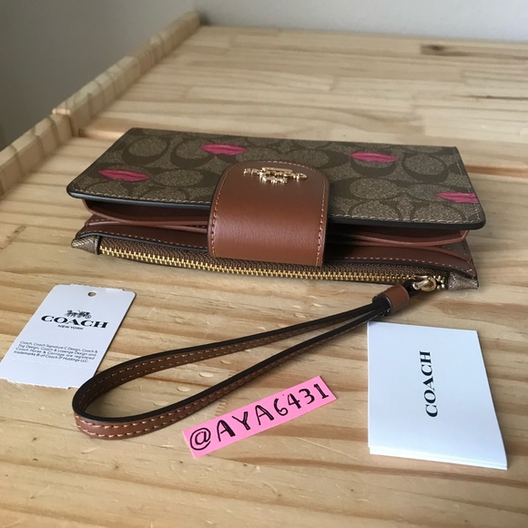 Coach Wallet🎈🎈 - Picture 4 of 6